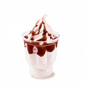 Мороженое в креманке с топпингом шоколад